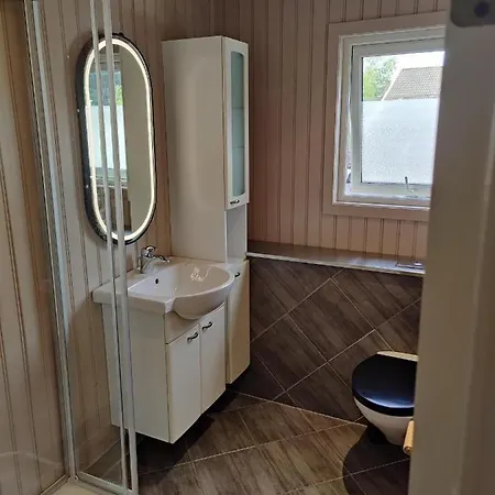 Markveien10 - Koselig Og Sentrumsnaert Hus Pa Grim, Holiday home Kristiansand